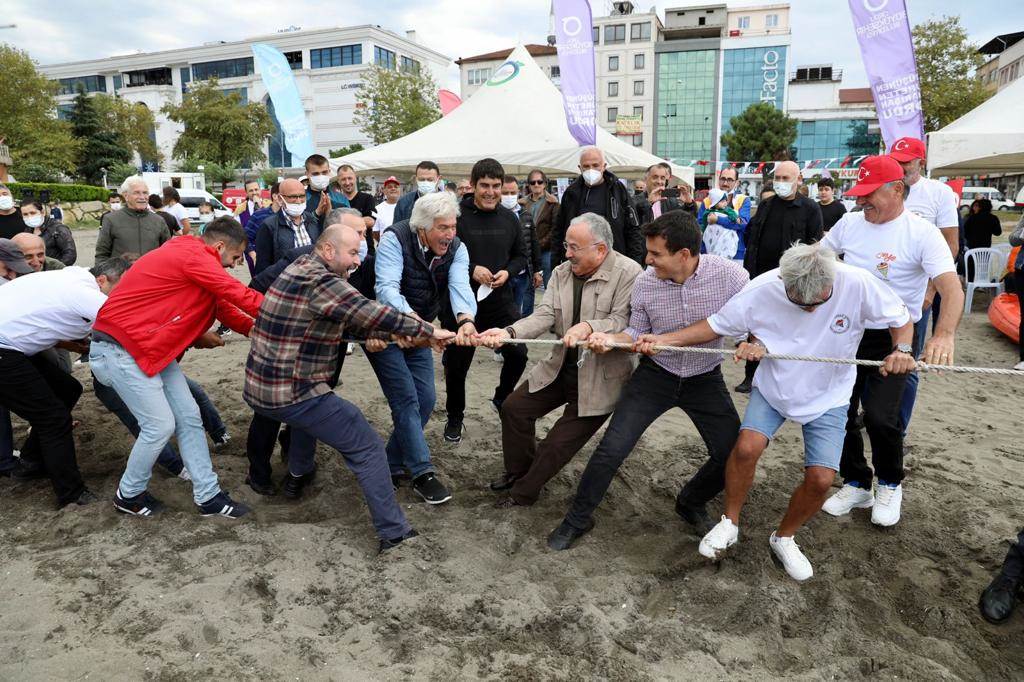 ÜNYE FESTİVAL HAVASINDA BİR GÜN YAŞADI